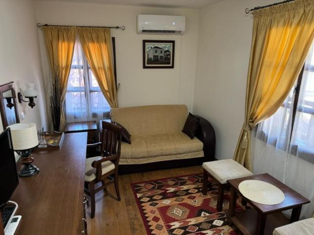 Downtown Rooms Ni Екстериор снимка